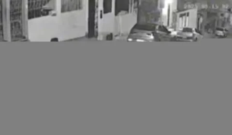 VÍDEO: mulher tem fratura na coluna após ser atacada com capacete pelo ex-marido em Manaus
