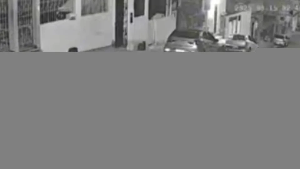 VÍDEO: mulher tem fratura na coluna após ser atacada com capacete pelo ex-marido em Manaus