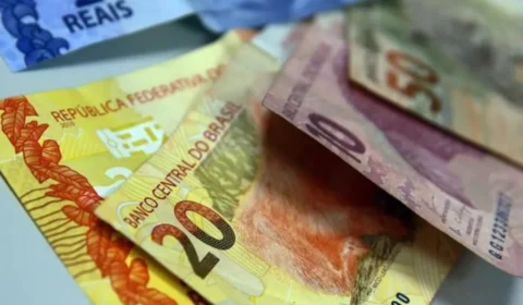 Salário mínimo 2026: governo prevê aumento para R$ 1.631; veja impactos