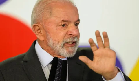 Tarifaço dos EUA: Lula garante R$ 30 bilhões para preservar empregos e apoiar exportadores brasileiros