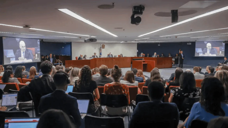 Saiba como o STF vai conduzir o julgamento de Bolsonaro e outros réus a partir desta terça (2)