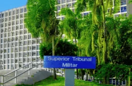 Bolsonaro e generais terão patente julgada pelo STM após trânsito em julgado, decide STF