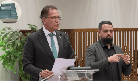 Novo livro sobre processo civil é lançado no STJ com a presença de autoridades