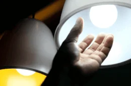 Senado amplia tarifa social e garante luz gratuita para 4,5 milhões de famílias