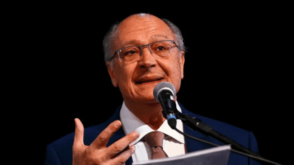 ‘Boa química entre presidentes vai ajudar a buscarmos solução tarifaço’, diz Alckmin