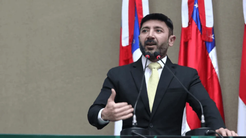 Deputado defende políticas de prevenção ao HIV, esporte e preservação ambiental