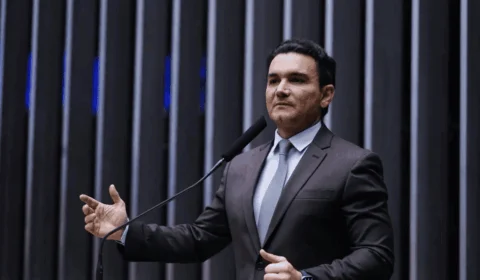 Celso Sabino deixa governo Lula