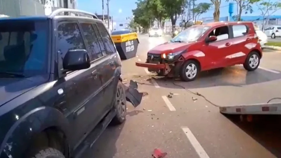 VÍDEO: motorista foge após causar acidente em bairro de Porto Velho