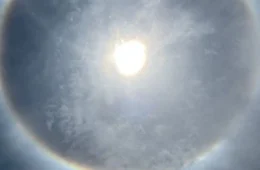 Moradores registram halo solar em manhã de céu limpo em Porto Velho