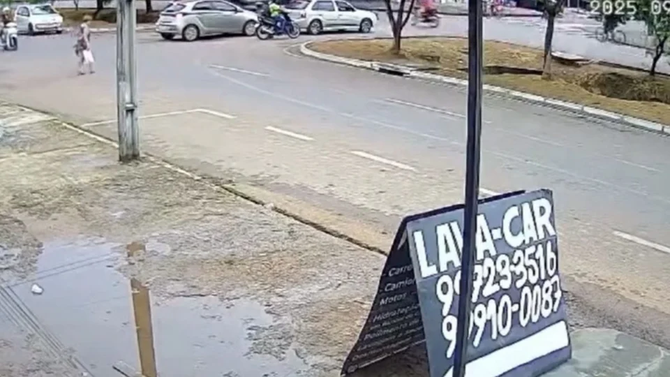 VÍDEO: idosa morre após ser atingida por motociclista em cruzamento de Sinop