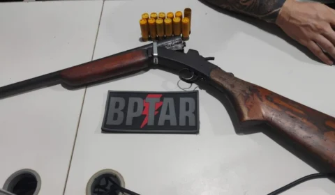 VÍDEO: BPTAR prende homem que atirou contra vizinho após briga no bairro Nacional em Porto Velho