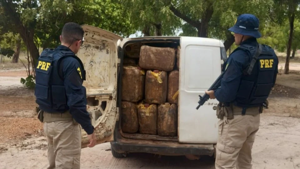 Homem é preso transportando 2,4 mil litros de combustível irregular em Boa Vista