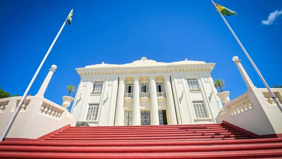 Pesquisa mostra panorama da corrida ao governo do Acre em 2026