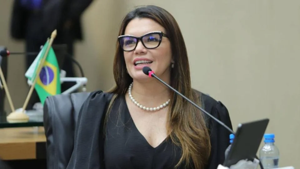 Deputada do Amazonas destaca avanços e desafios na proteção das mulheres no Amazonas