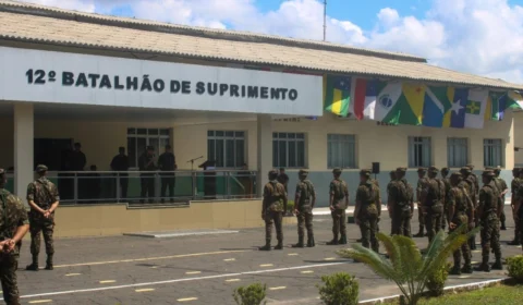 VÍDEO: ex-militar denuncia ter sido estuprado dentro de quartel em Manaus e afirma ter contraído HIV; veja o relato