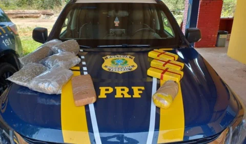 Adolescente é apreendido com 11 kg de drogas em táxi interceptado pela PRF