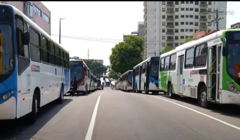 Greve de ônibus em Manaus volta a afetar milhares nesta sexta (12); veja vídeo