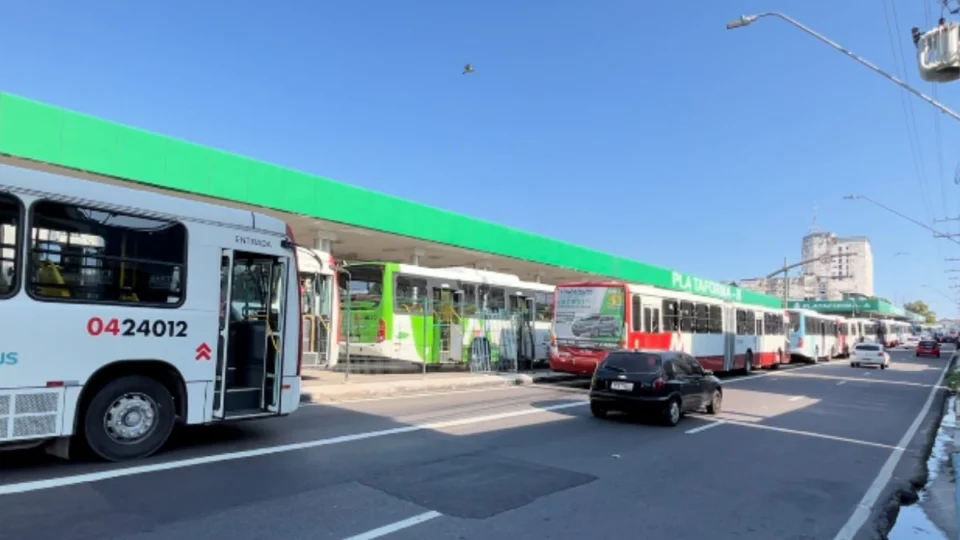 Fim da greve de ônibus depende do Sinetram garantir o pagamento dos rodoviários em Manaus, diz Prefeitura