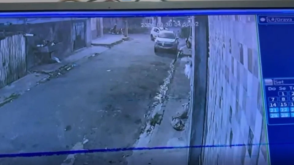 VÍDEO: homem morre após troca de tiros com a PM no Alvorada, em Manaus