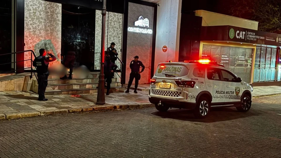 Morador de rua é encontrado sangrando e acusa ‘tribunal do crime’; confira caso