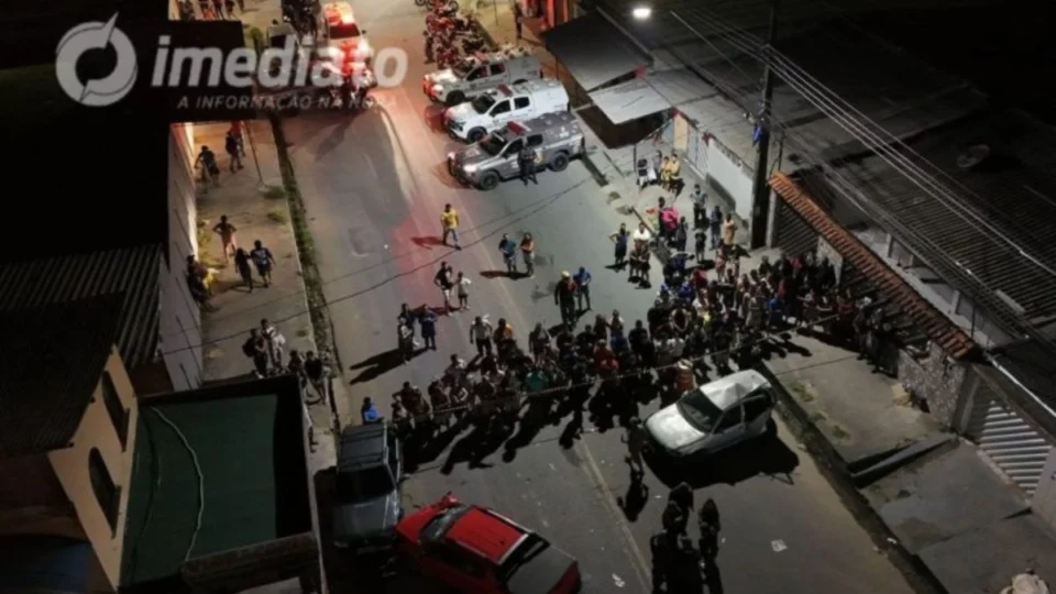Motorista persegue motociclista após briga de trânsito e mata idosa em acidente em Manaus