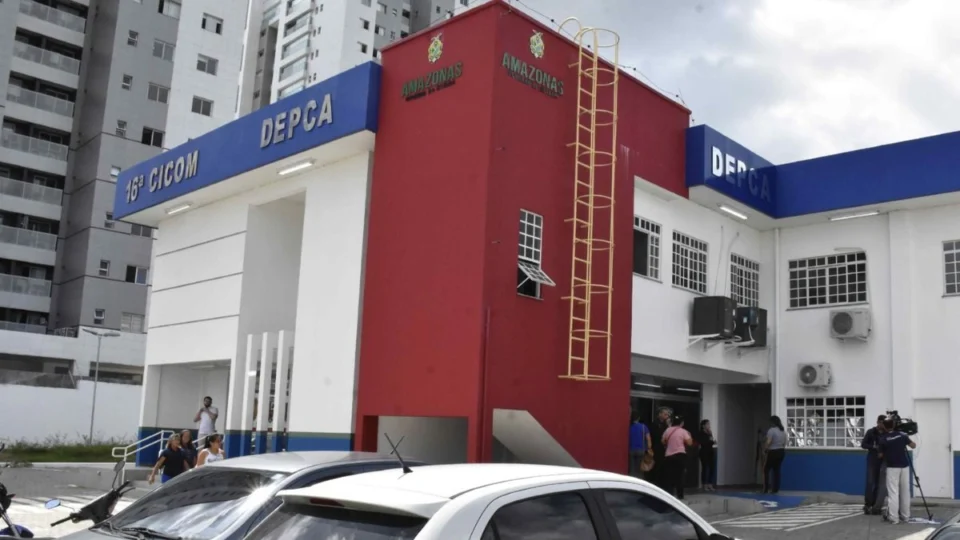 Idoso é preso por armazenar material pornográfico infantil em bairro na zona Centro-Sul de Manaus