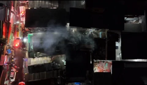 Casa pega fogo no Japiim em Manaus; curto-circuito em ar-condicionado pode ter causado incêndio