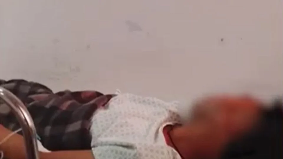 Líder indígena é esfaqueado dentro de casa de saúde em Manaus; vítima está em estado grave