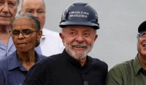 VÍDEO: Lula diz que Brasil vive momento delicado e critica Bolsonaro por ‘burrice’; entenda