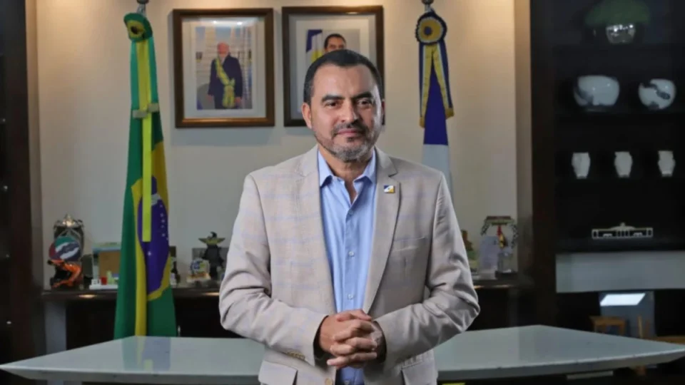 STJ afasta governador do Tocantins por suspeita de desvio de verbas da pandemia
