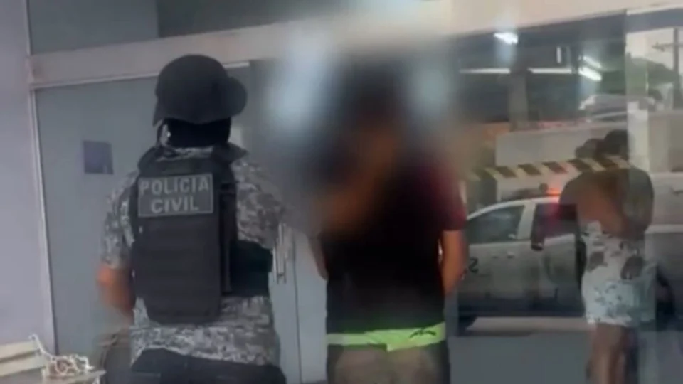 Tio é preso após estuprar sobrinha por quase 6 anos no Amazonas; vítima está sofrendo de depressão