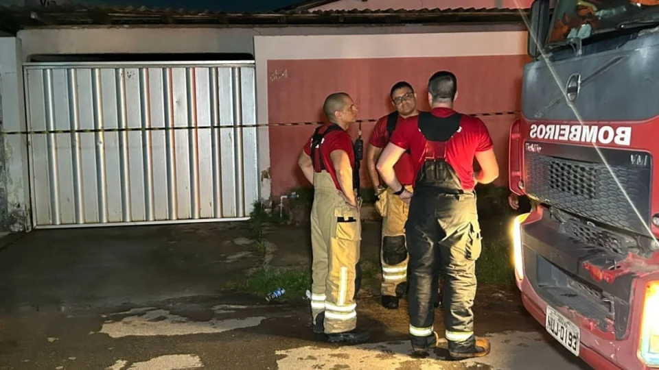 Menino de 3 anos morre carbonizado em incêndio no bairro Caimbé
