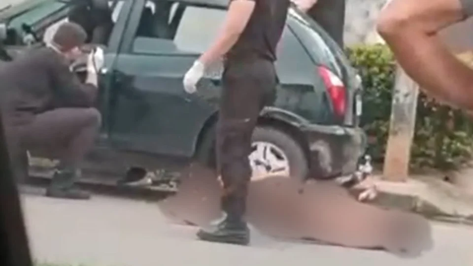 Homem é encontrado morto em carro no bairro Dr. Ayrton Rocha