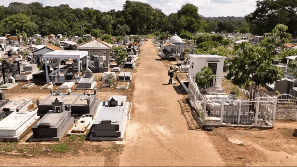 VÍDEO: Dia de Finados movimenta comércio e mobiliza equipes em Porto Velho
