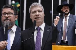 Câmara reage a ocupação e abre processos contra Pollon, Van Hattem e Zé Trovão