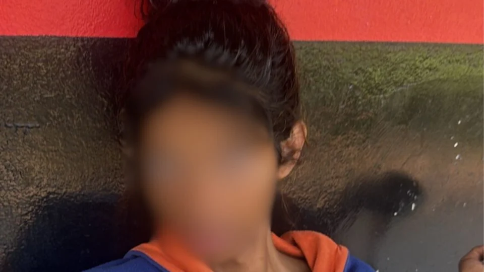 VÍDEO: Travesti de 17 anos é investigada por série de furtos em Cacoal