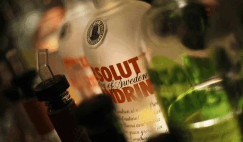 Câmara vota urgência de projeto que torna hedionda a falsificação de bebidas