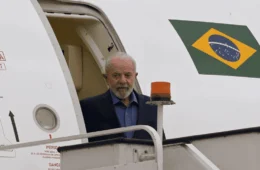 Lula relata pane em avião da FAB antes de decolagem no Pará: ‘tivemos que descer com medo de pegar fogo’