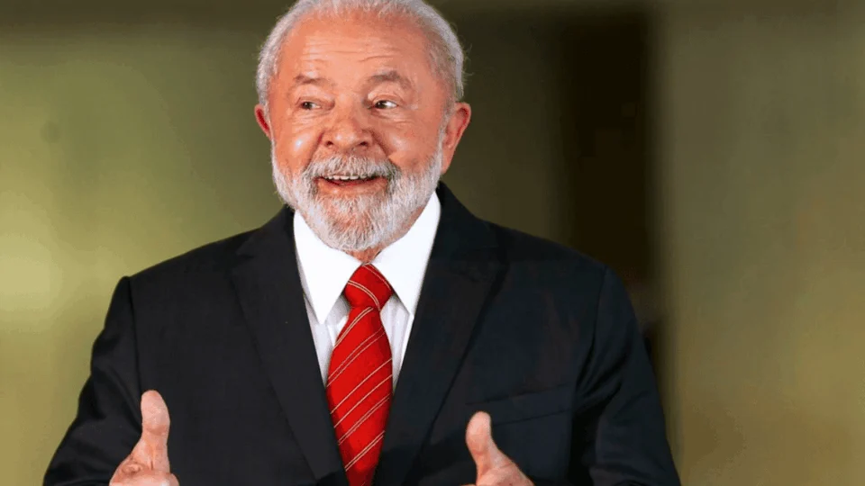 Lula adia novamente escolha para o STF e viaja ao Pará para compromissos da COP30