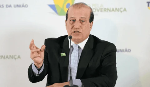 Augusto Nardes critica falta de projetos estruturados e atraso do Brasil em competitividade internacional