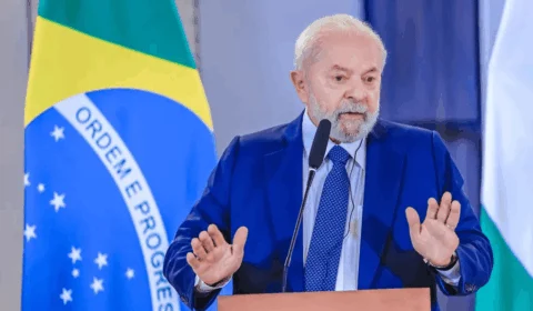 Pesquisa mostra divisão de opiniões sobre governo Lula: 49% desaprovam, 48% aprovam