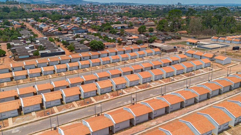 VÍDEO: Residencial Cidade Verde é entregue em Cacoal após anos de paralisação