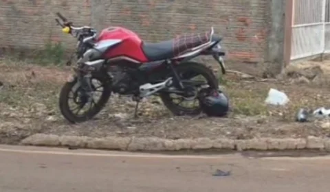 VÍDEO: Motociclista fica em estado grave após acidente em Rolim de Moura