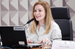 Deputada do Acre apoia projeto que proíbe cobrança por bagagem de mão e critica altos preços das passagens aéreas no estado