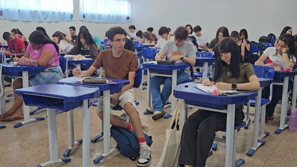 Vídeo: Redação Nota Mil une conscientização e aprendizado em homenagem ao Outubro Rosa