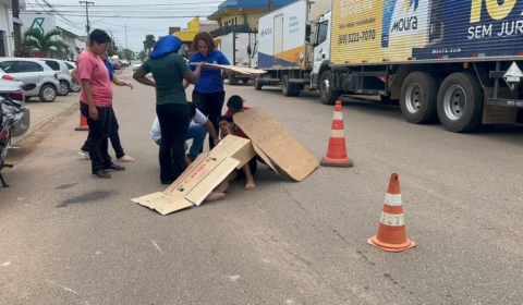VÍDEO: Motociclista fica com perna dilacerada após colisão no bairro Nova Porto Velho