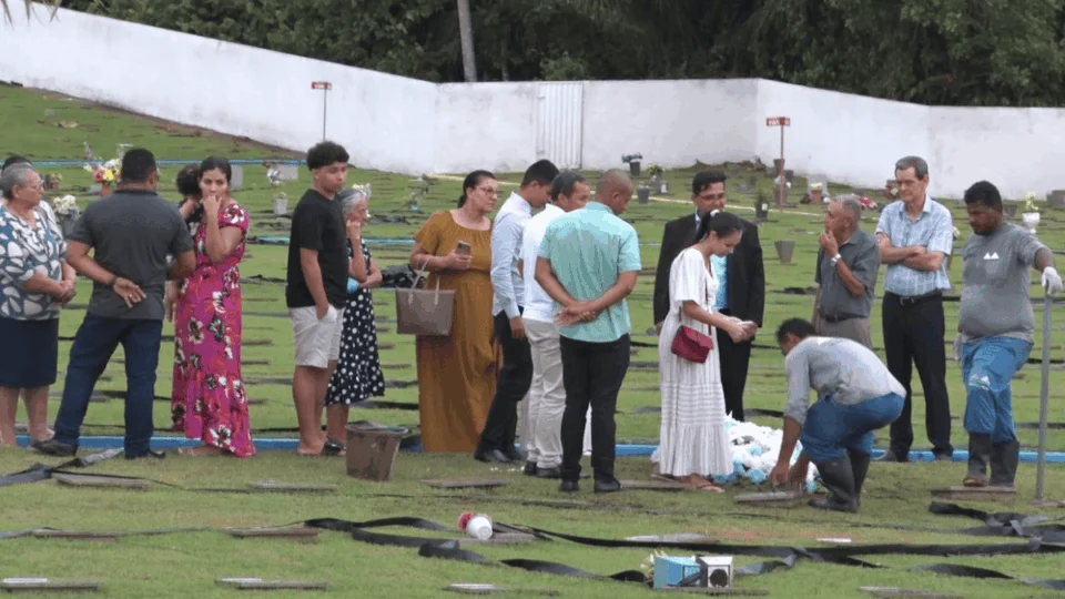Após morte de bebê no Acre, mãe fala em fé e pede justiça de Deus