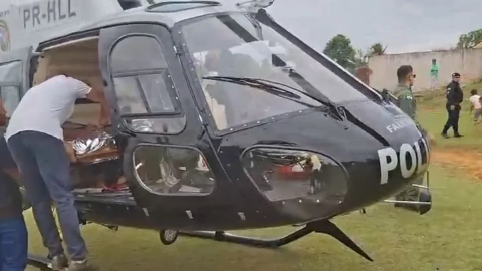 VÍDEO: Helicóptero do GAVE faz resgate de urgência de trabalhador ferido em distrito de Porto Velho