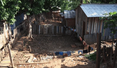 Ministério Público do Acre acompanha situação de famílias em área vulnerável de Rio Branco