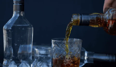 Sesacre confirma notificação de primeiro caso suspeito de intoxicação por metanol